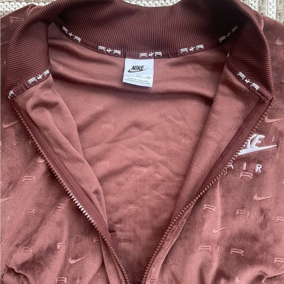 NWOT- Nike Women's Brown or Bronze Colored Velour Jacket and Short Set XXL - Picture 8 of 13